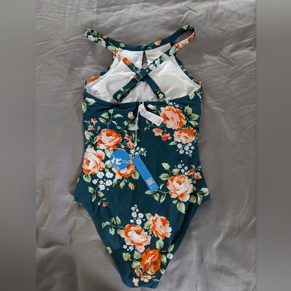 Floral swim suit - Picture 2 of 5